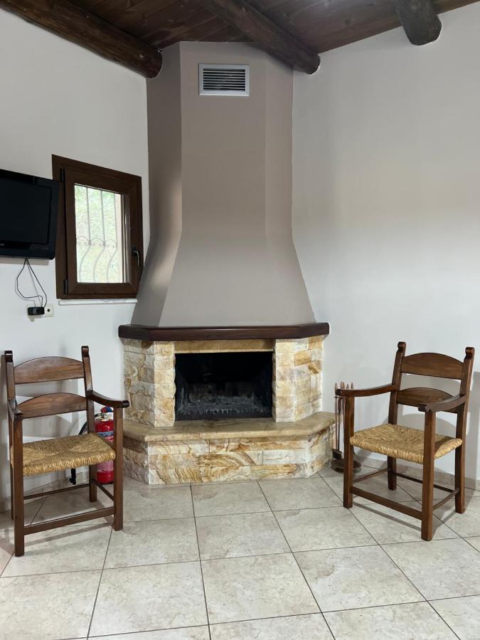 Serenity Resort Vrísai Extérieur photo