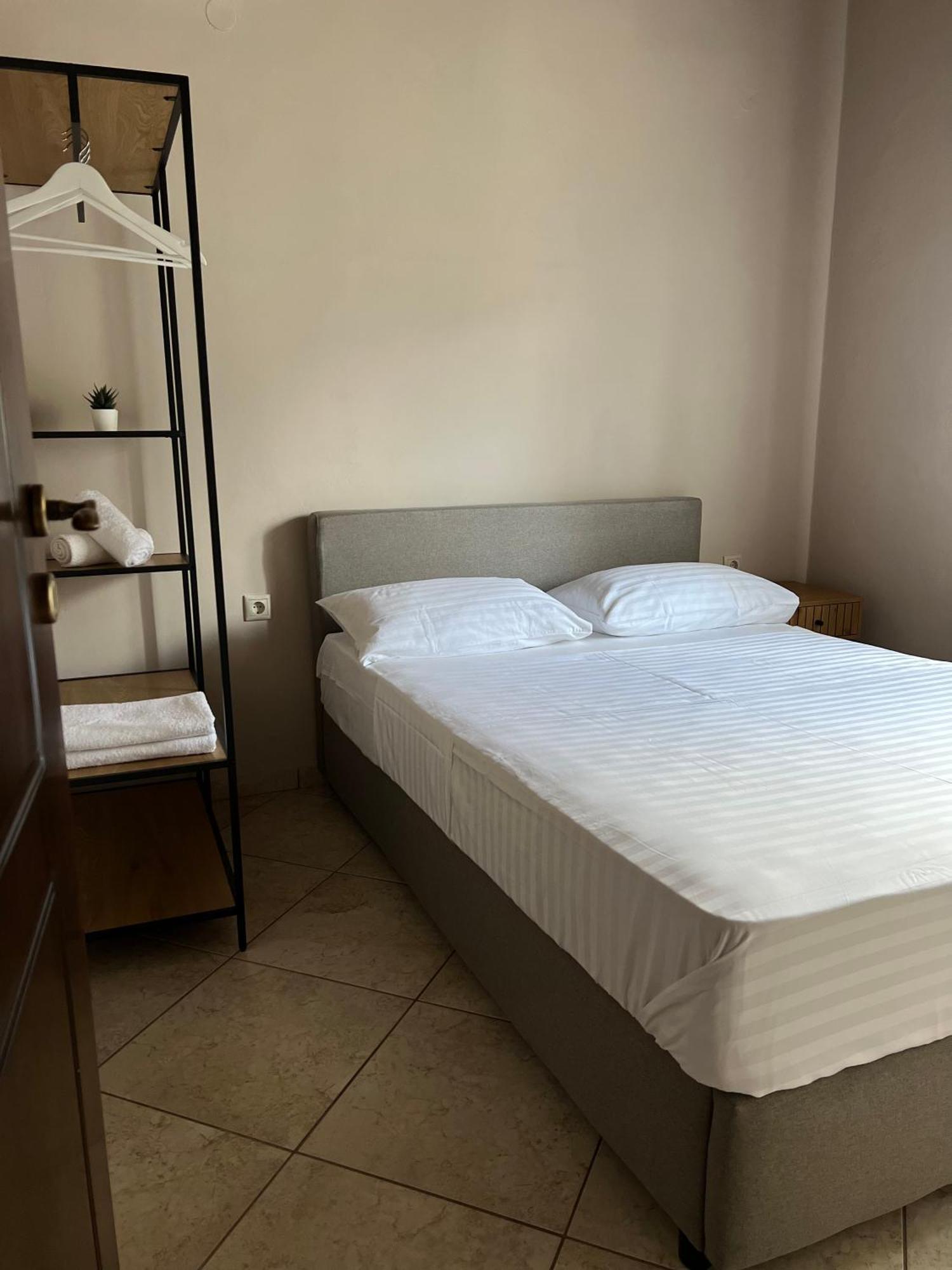 Serenity Resort Vrísai Extérieur photo